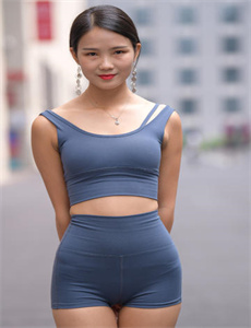 《初爱视频教程免费-俄方称影星朱莉慰问乌克兰是作秀》