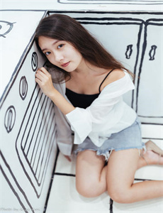 《凌晨三点看的片免费-穿环美女》
