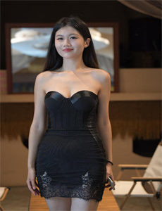 《青苹果乐园在线视频免费观看-artofzoo女演员和猪》